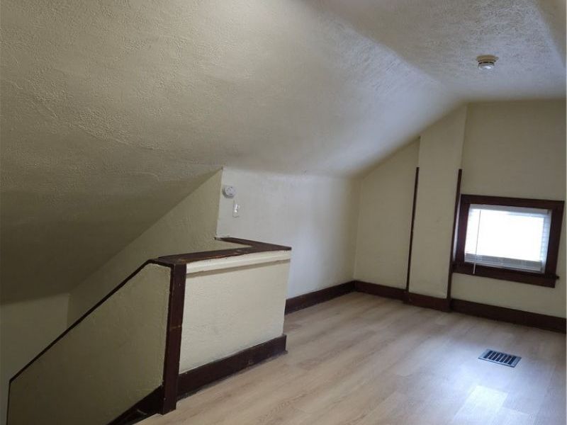 80 E Ido Avenue, Akron, OH 44301 Photo 21