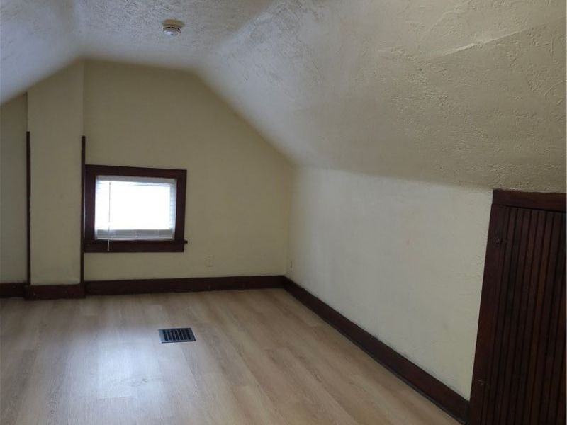 80 E Ido Avenue, Akron, OH 44301 Photo 22