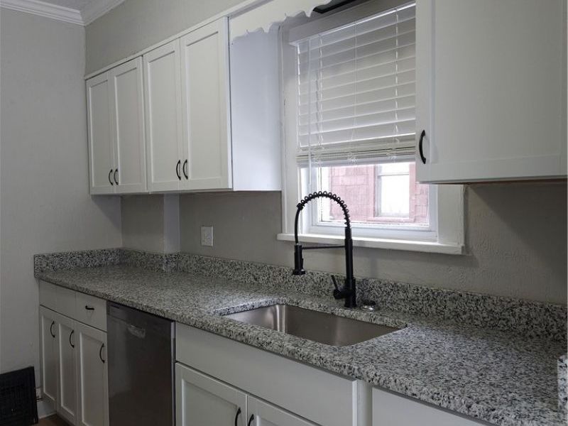 80 E Ido Avenue, Akron, OH 44301 Photo 4