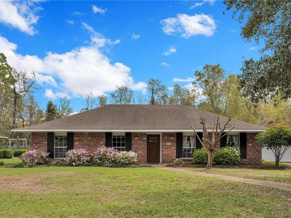 539 BARBARA Place, Mandeville, LA 70448