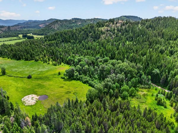 600 Huntley Ln, Newport, WA 99156