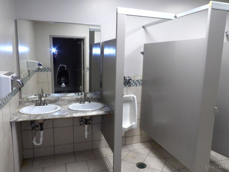 3916 Glenway Avenue, Cincinnati, OH 45205 Photo 22