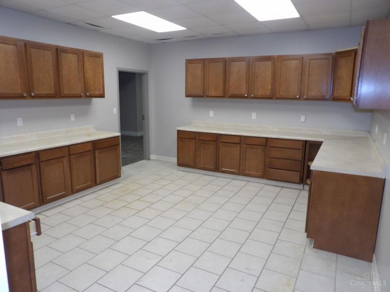 3916 Glenway Avenue, Cincinnati, OH 45205 Photo 25