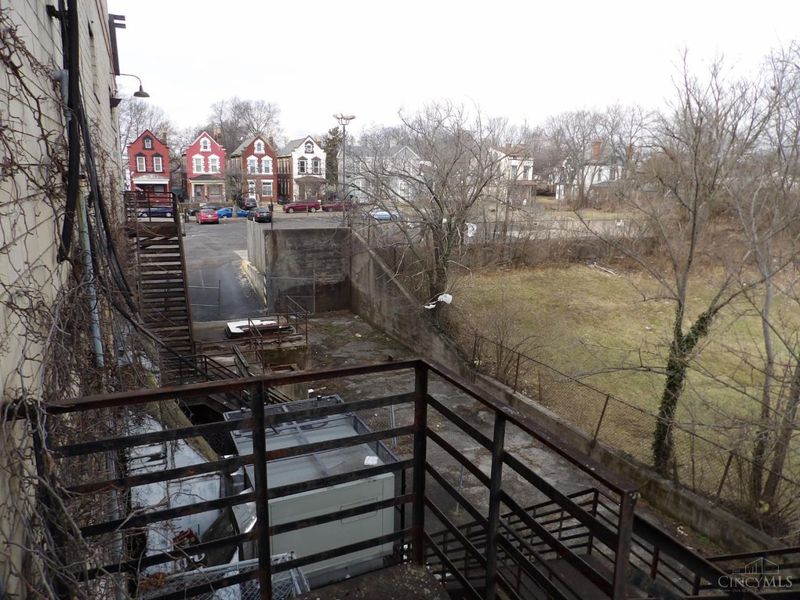 3916 Glenway Avenue, Cincinnati, OH 45205 Photo 45