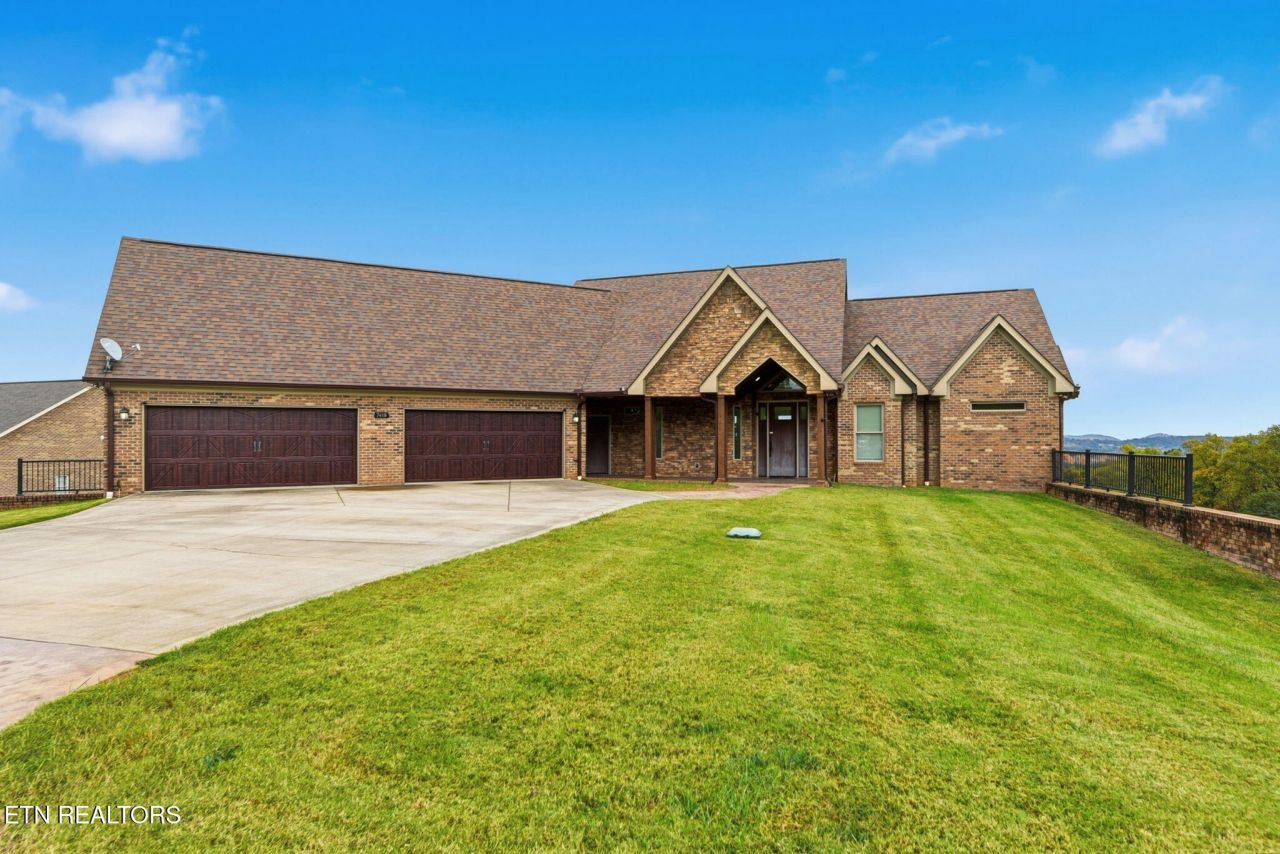 7418 Youmans Lane Corryton, TN 37721