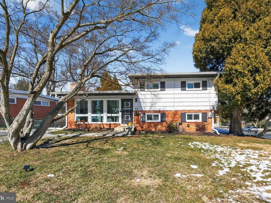 12 Dorothy Lane, Rockville, MD 20851 Main Photo