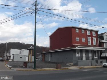 0, 305, 307 S 2ND STREET, SAINT CLAIR, PA 17970
