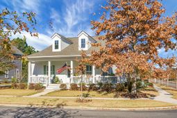 626 Van Buren Drive photo 4