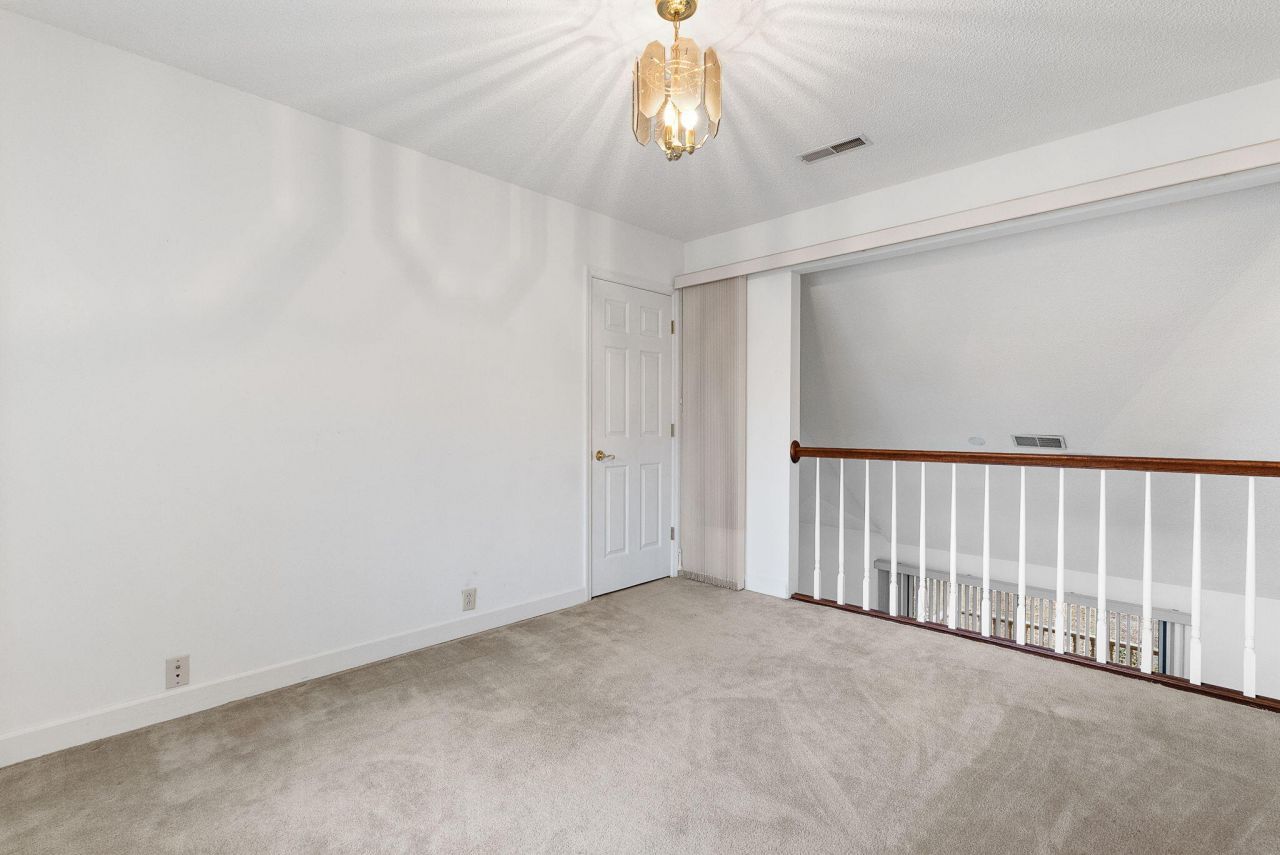 108 Themens Road  Photo 14