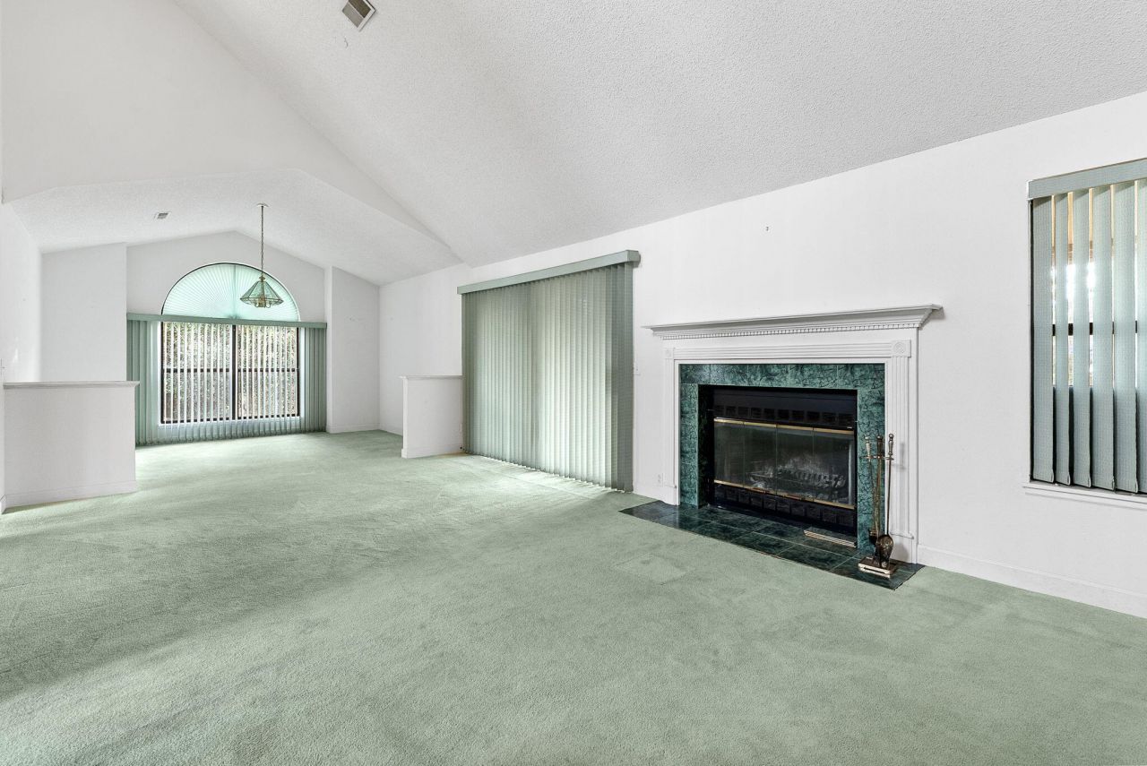 108 Themens Road  Photo 9