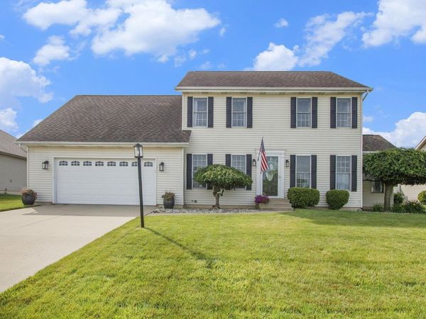 5682 Yellow Wood Drive, South Bend, IN 46614