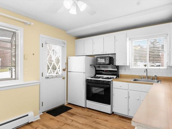 42 Will Dr, Unit 49, Canton, MA 02021