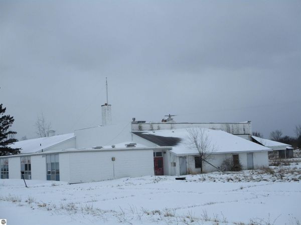 329 Washington Street N, Prescott, MI 48756