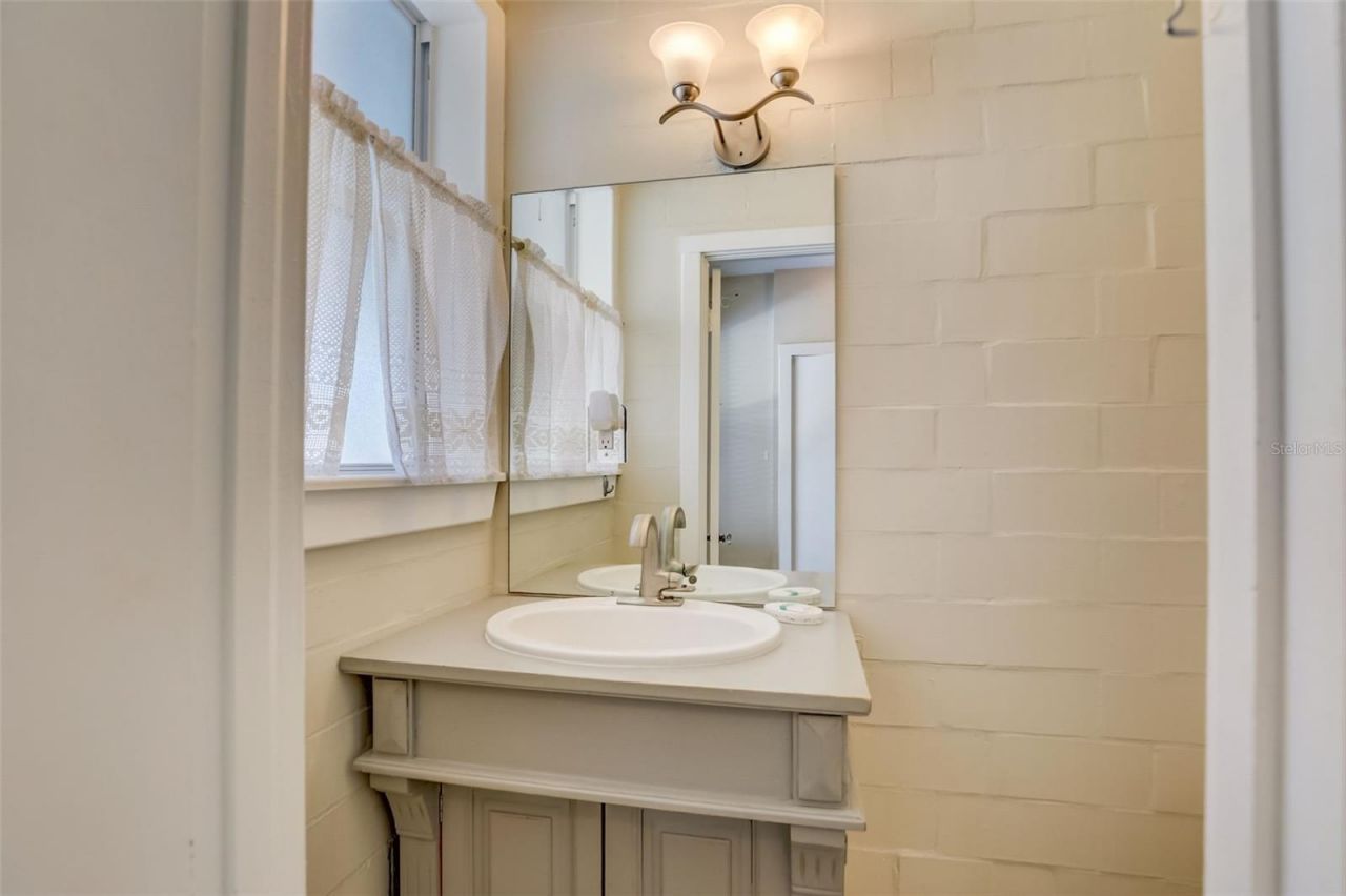 2101 Hill Street, New Smyrna Beach, FL 32169 Photo