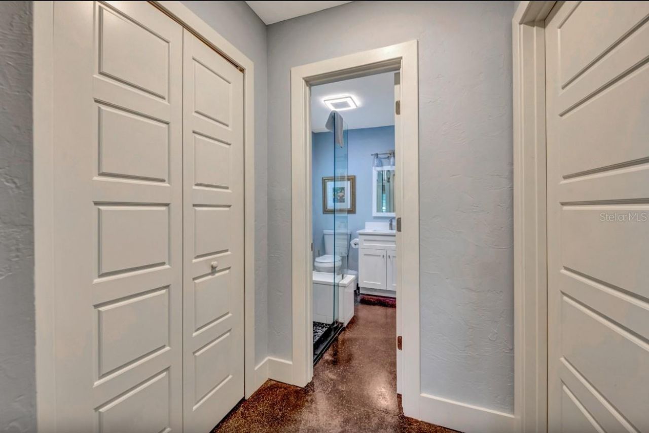 301 Jackson Drive, Sarasota, FL 34236 Photo