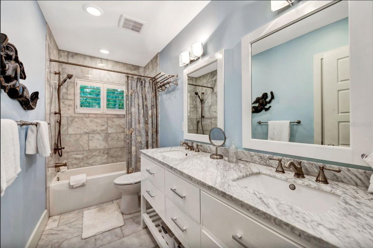 301 Jackson Drive, Sarasota, FL 34236 Photo