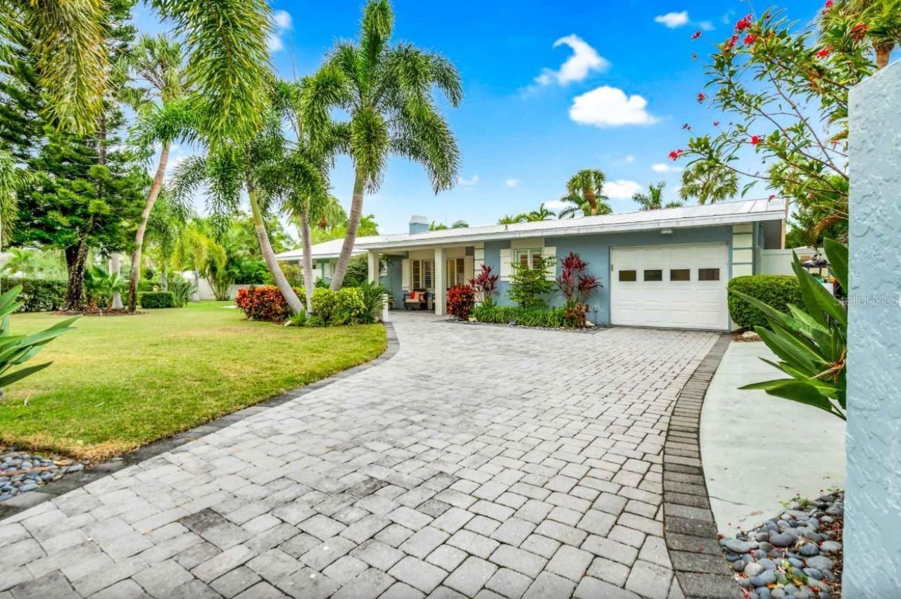 301 Jackson Drive, Sarasota, FL 34236 Photo