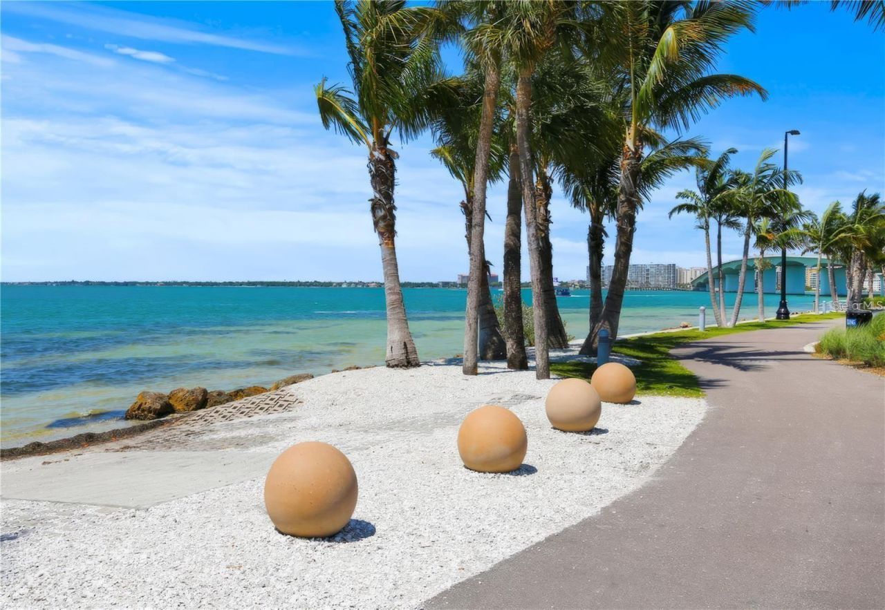 301 Jackson Drive, Sarasota, FL 34236 Photo