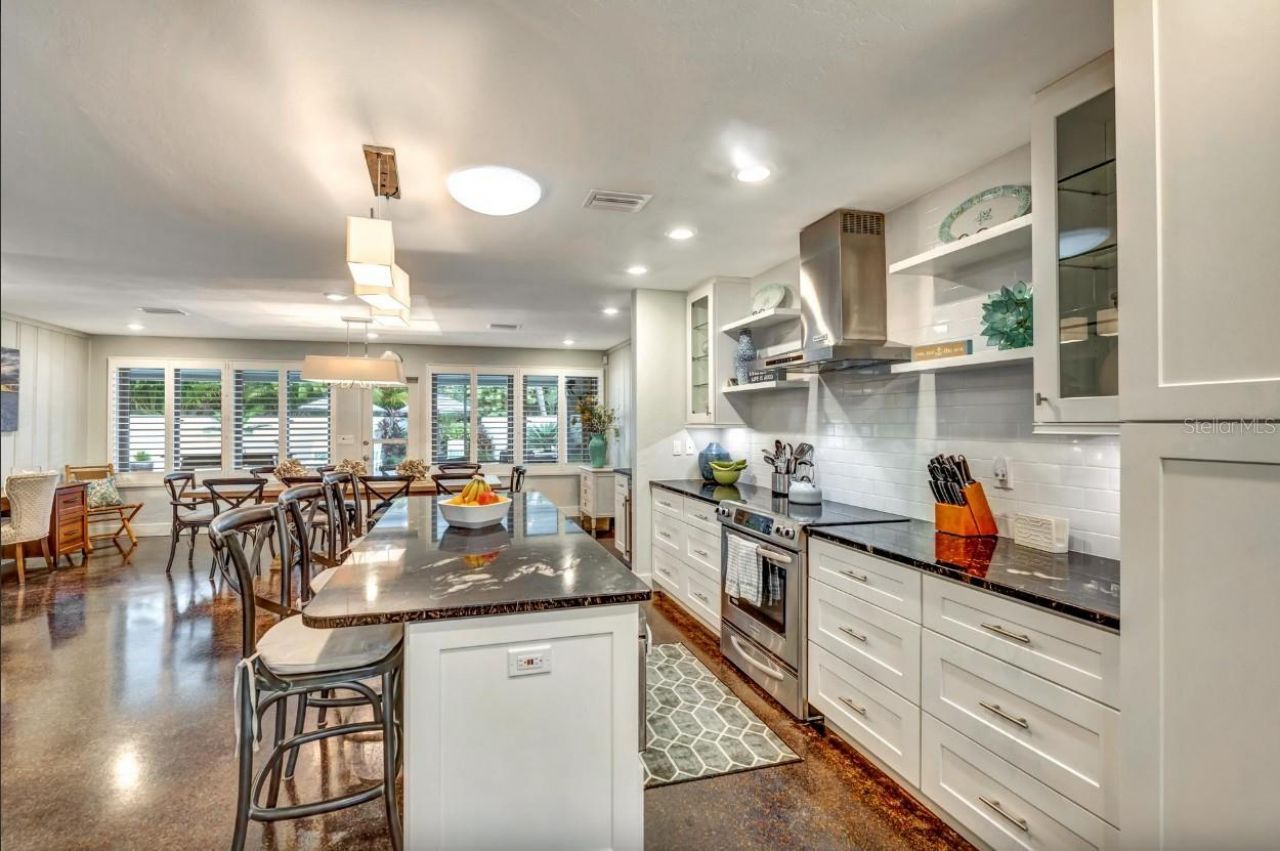 301 Jackson Drive, Sarasota, FL 34236 Photo