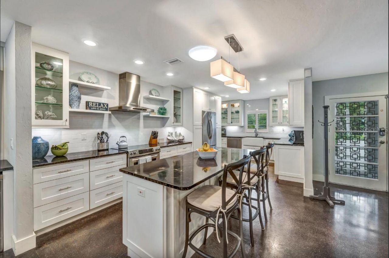 301 Jackson Drive, Sarasota, FL 34236 Photo