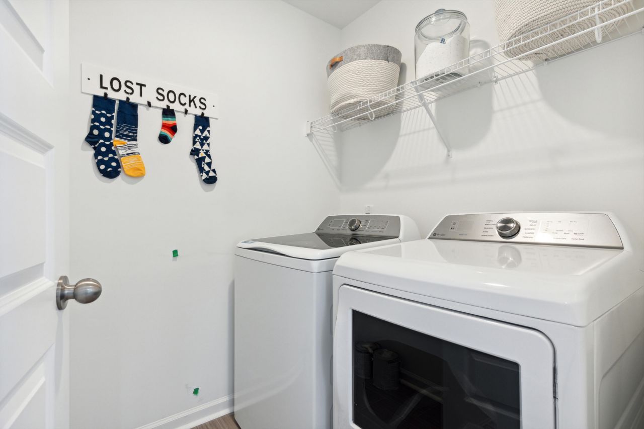 1035 Patagonia Street Photo 17