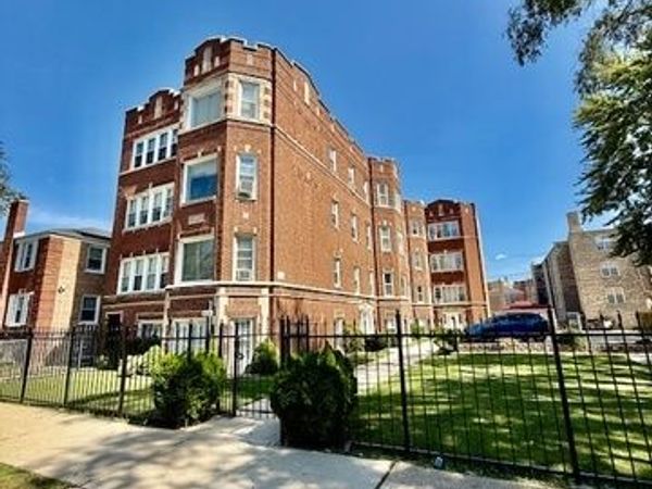 9211 S Laflin Street, Unit 1D, Chicago, IL 60620