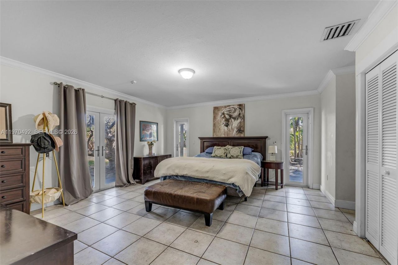 20076 SW 190th St, Miami, FL 33187 Photo