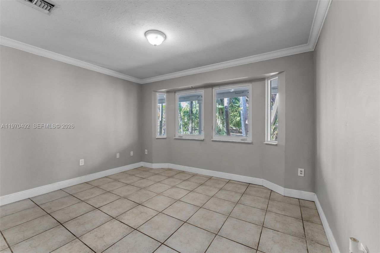 20076 SW 190th St, Miami, FL 33187 Photo