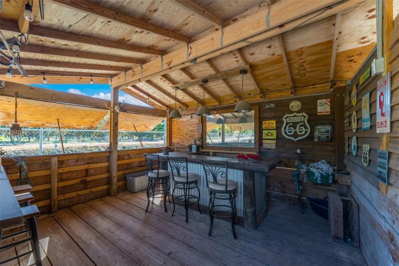 20076 SW 190th St, Miami, FL 33187 Photo