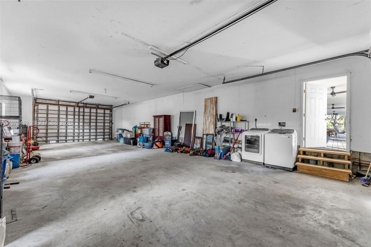 20076 SW 190th St, Miami, FL 33187 Photo