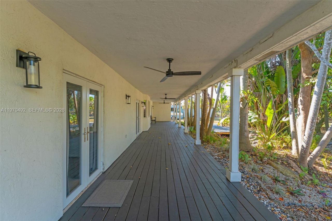 20076 SW 190th St, Miami, FL 33187 Photo