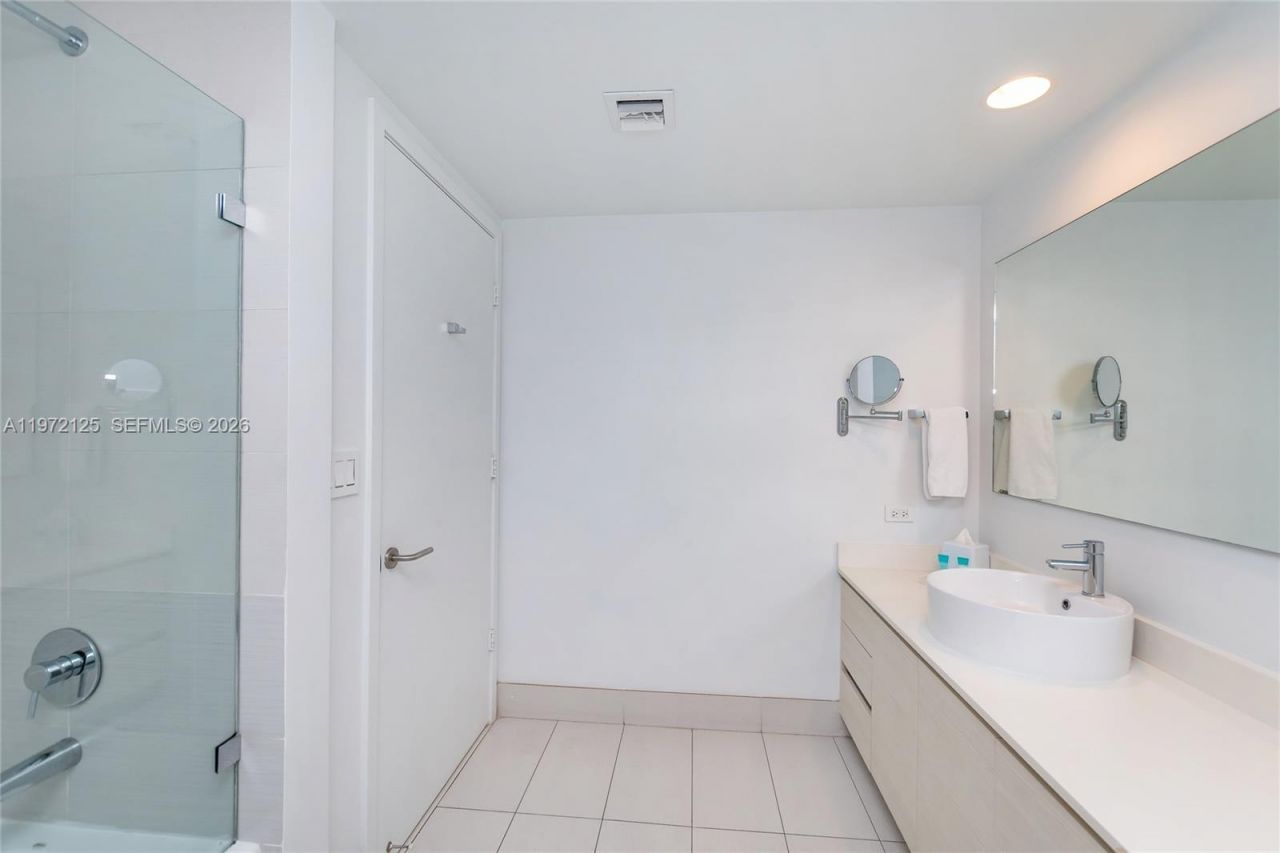 2602 E Hallandale Beach Blvd , Unit R1903, Hallandale Beach, FL 33009 Photo