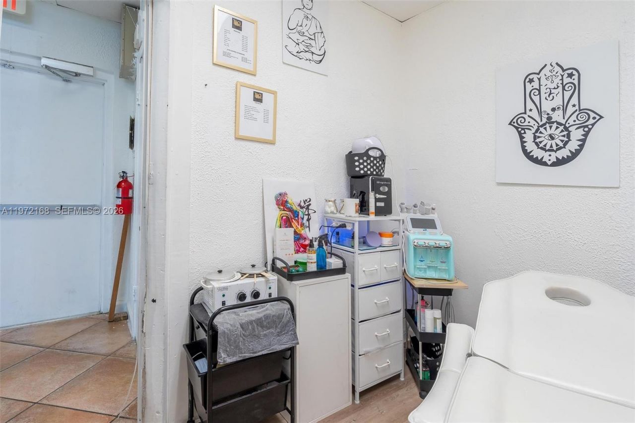 Taft St, Pembroke Pines, FL 33024 Photo