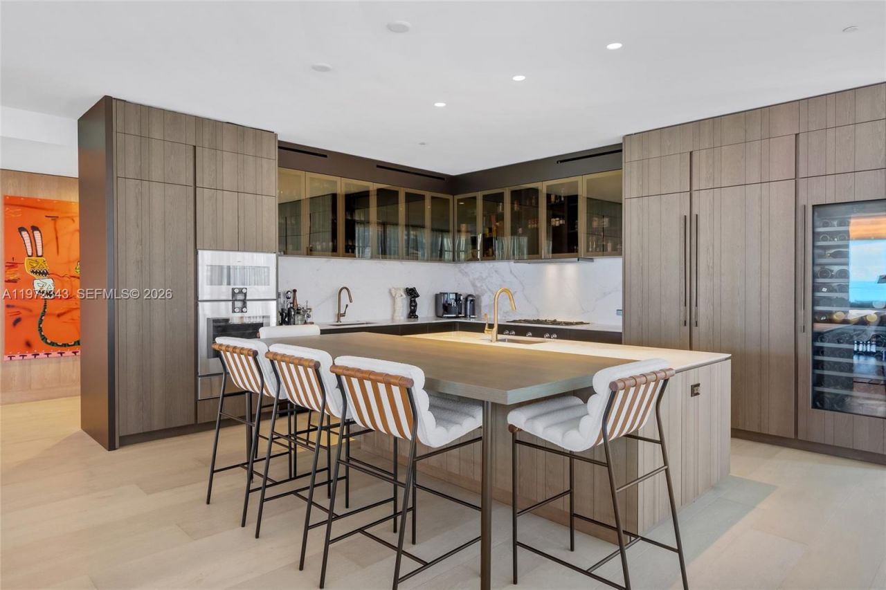 8955 NE Collins Ave, Unit 301, Surfside, FL 33154 Photo