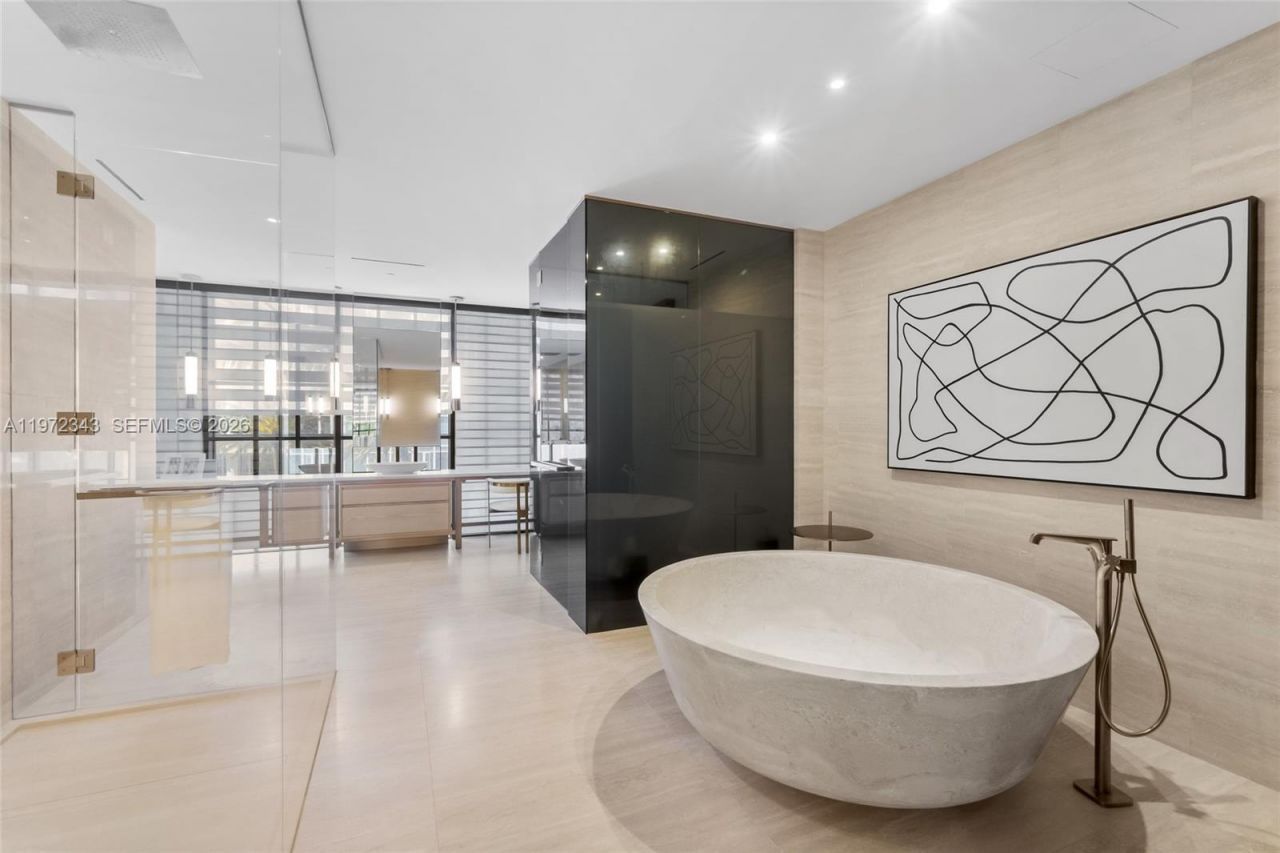 8955 NE Collins Ave, Unit 301, Surfside, FL 33154 Photo