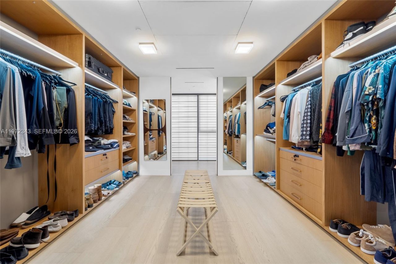 8955 NE Collins Ave, Unit 301, Surfside, FL 33154 Photo