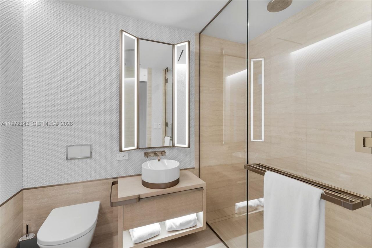 8955 NE Collins Ave, Unit 301, Surfside, FL 33154 Photo