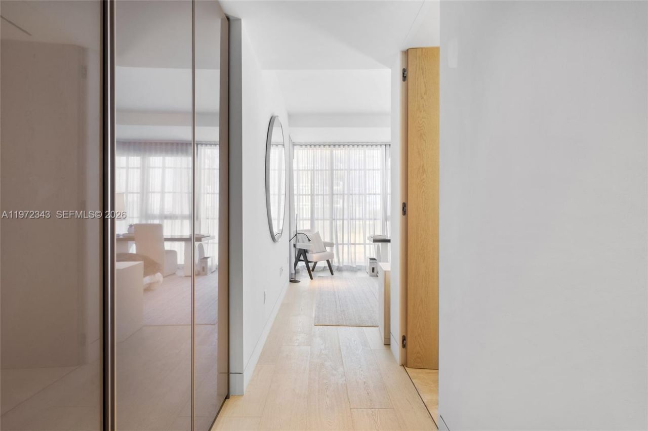 8955 NE Collins Ave, Unit 301, Surfside, FL 33154 Photo