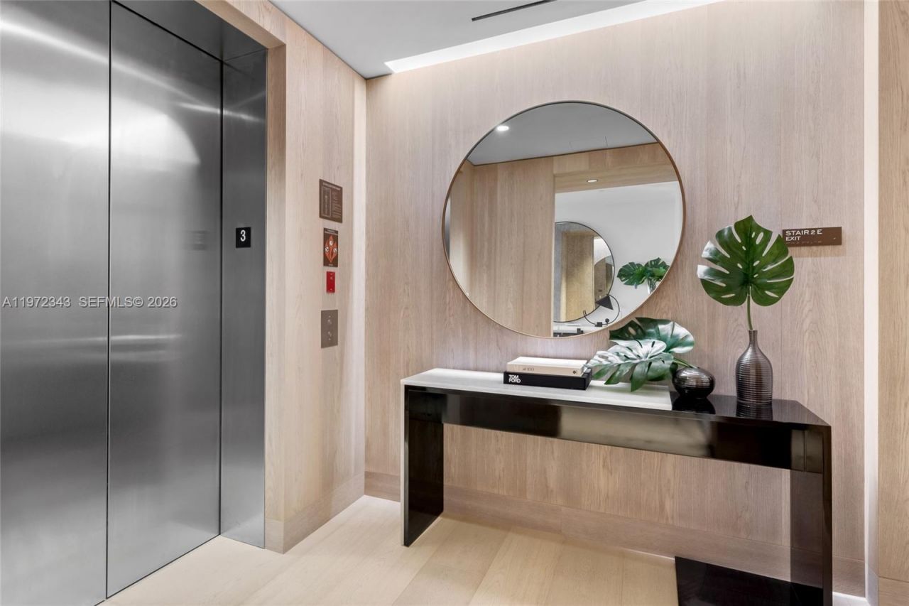 8955 NE Collins Ave, Unit 301, Surfside, FL 33154 Photo