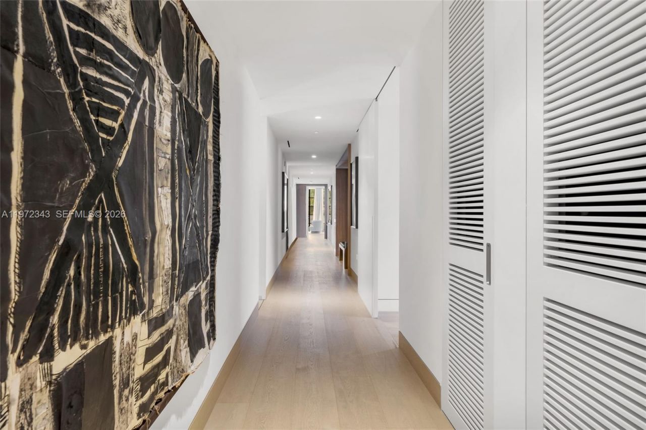 8955 NE Collins Ave, Unit 301, Surfside, FL 33154 Photo