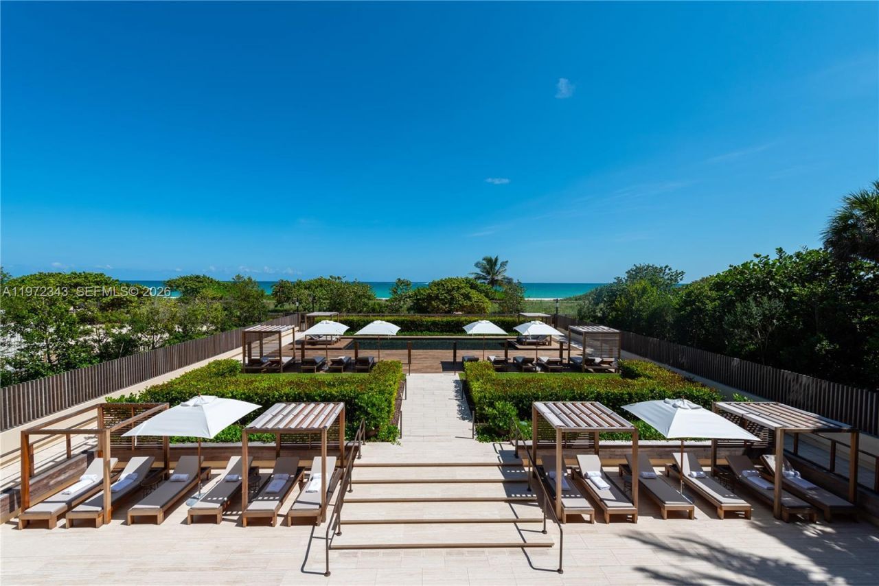 8955 NE Collins Ave, Unit 301, Surfside, FL 33154 Photo