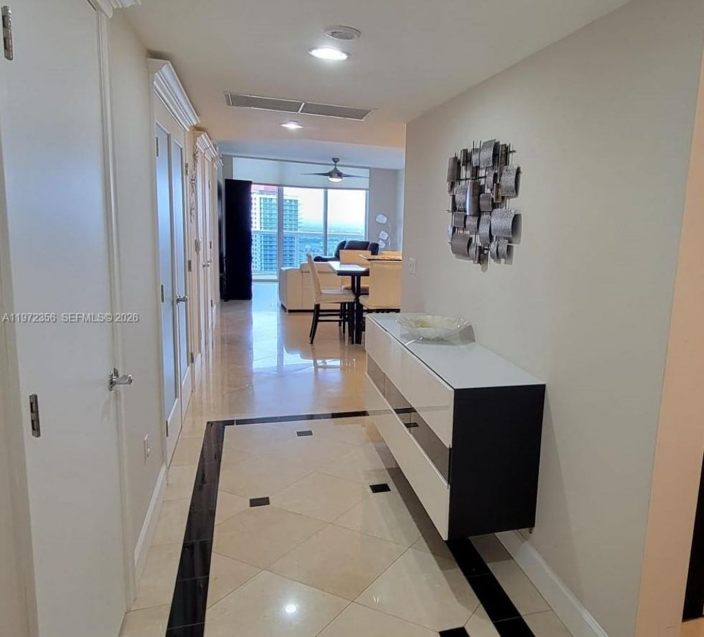 1850 S Ocean Dr, Unit 3007, Hallandale Beach, FL 33009 Photo