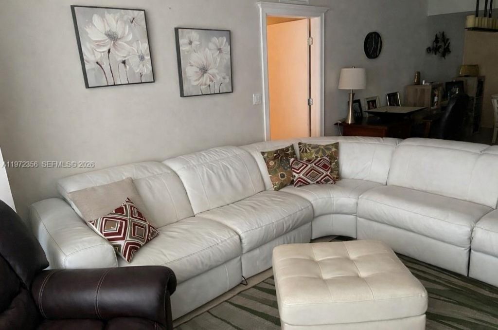 1850 S Ocean Dr, Unit 3007, Hallandale Beach, FL 33009 Photo