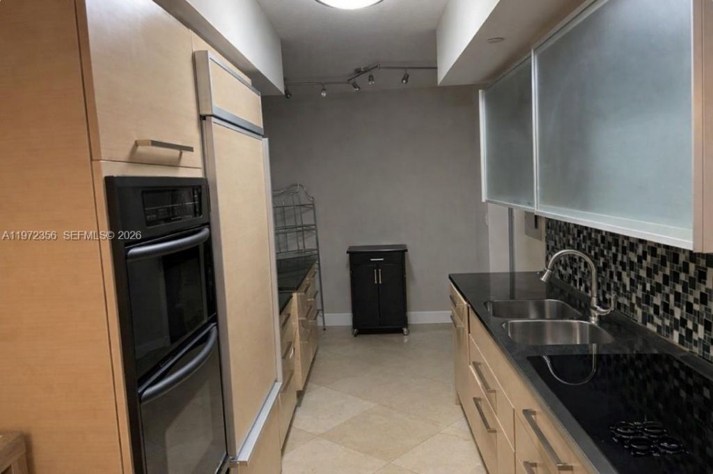 1850 S Ocean Dr, Unit 3007, Hallandale Beach, FL 33009 Photo