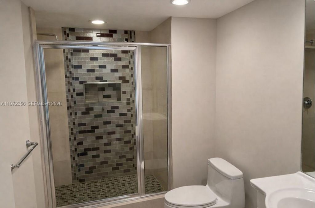 1850 S Ocean Dr, Unit 3007, Hallandale Beach, FL 33009 Photo