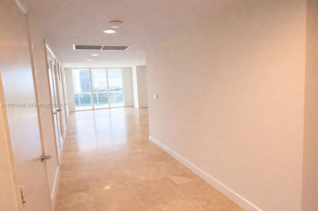 1850 S Ocean Dr, Unit 3007, Hallandale Beach, FL 33009 Photo