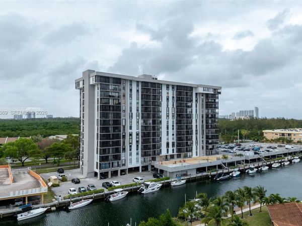 3500 NE 135, Unit 502, North Miami, FL 33181