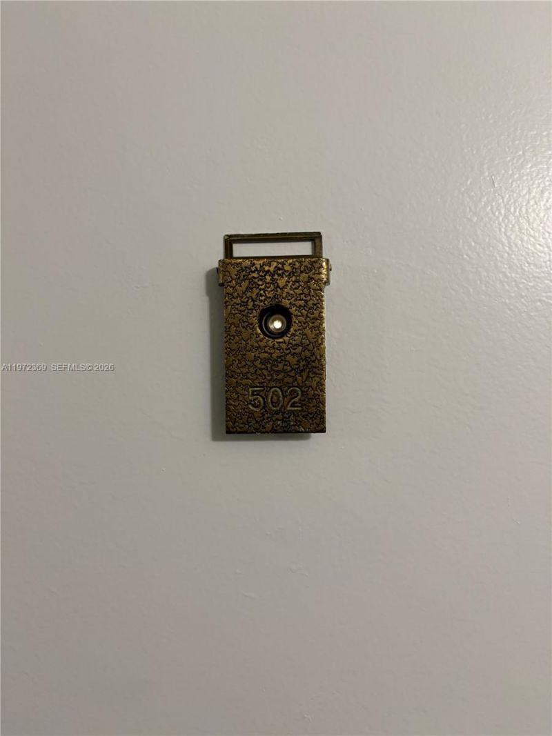 2500 NE 135 , Unit 502, North Miami, FL 33181 Photo