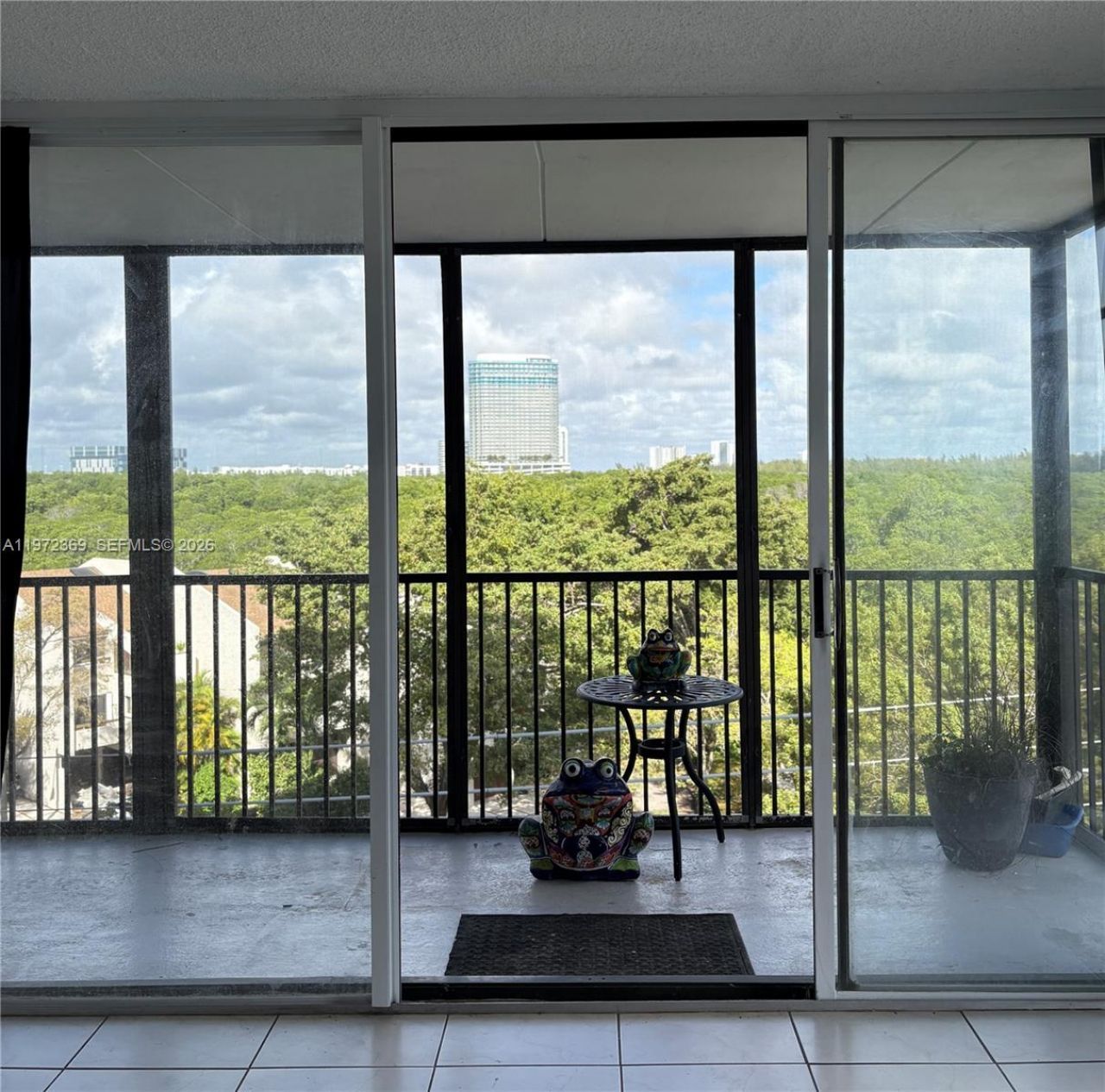 2500 NE 135 , Unit 502, North Miami, FL 33181 Photo