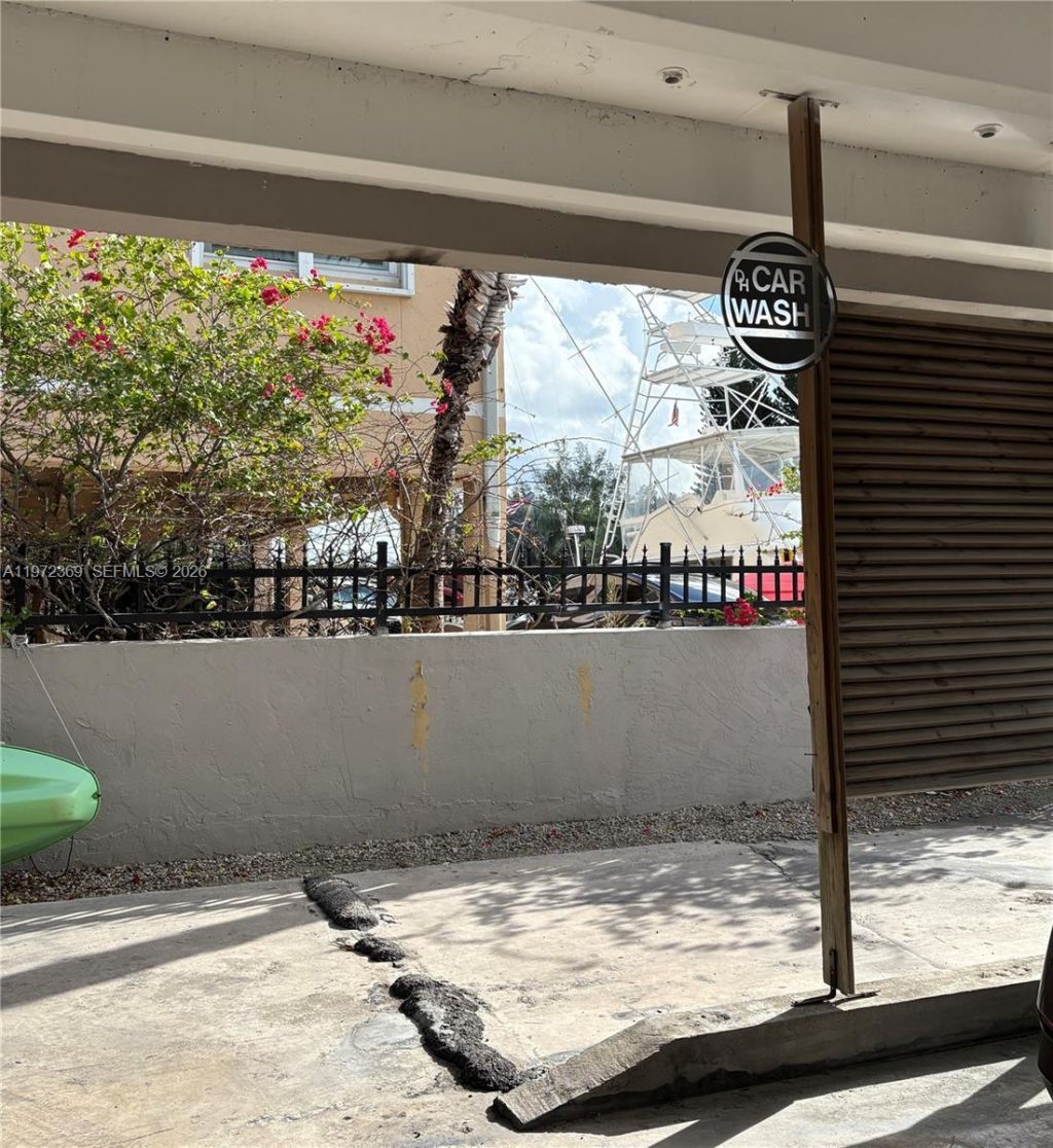 3500 NE 135, Unit 502, North Miami, FL 33181 Photo